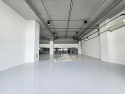Carros Centre (D25), Factory #527957801